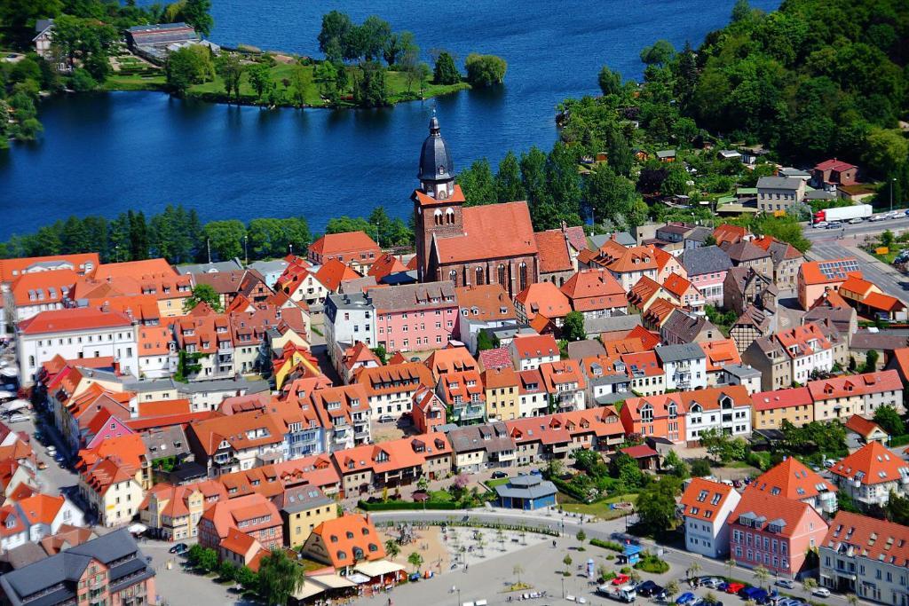 Stadt Aparthaus * Waren (Müritz)
